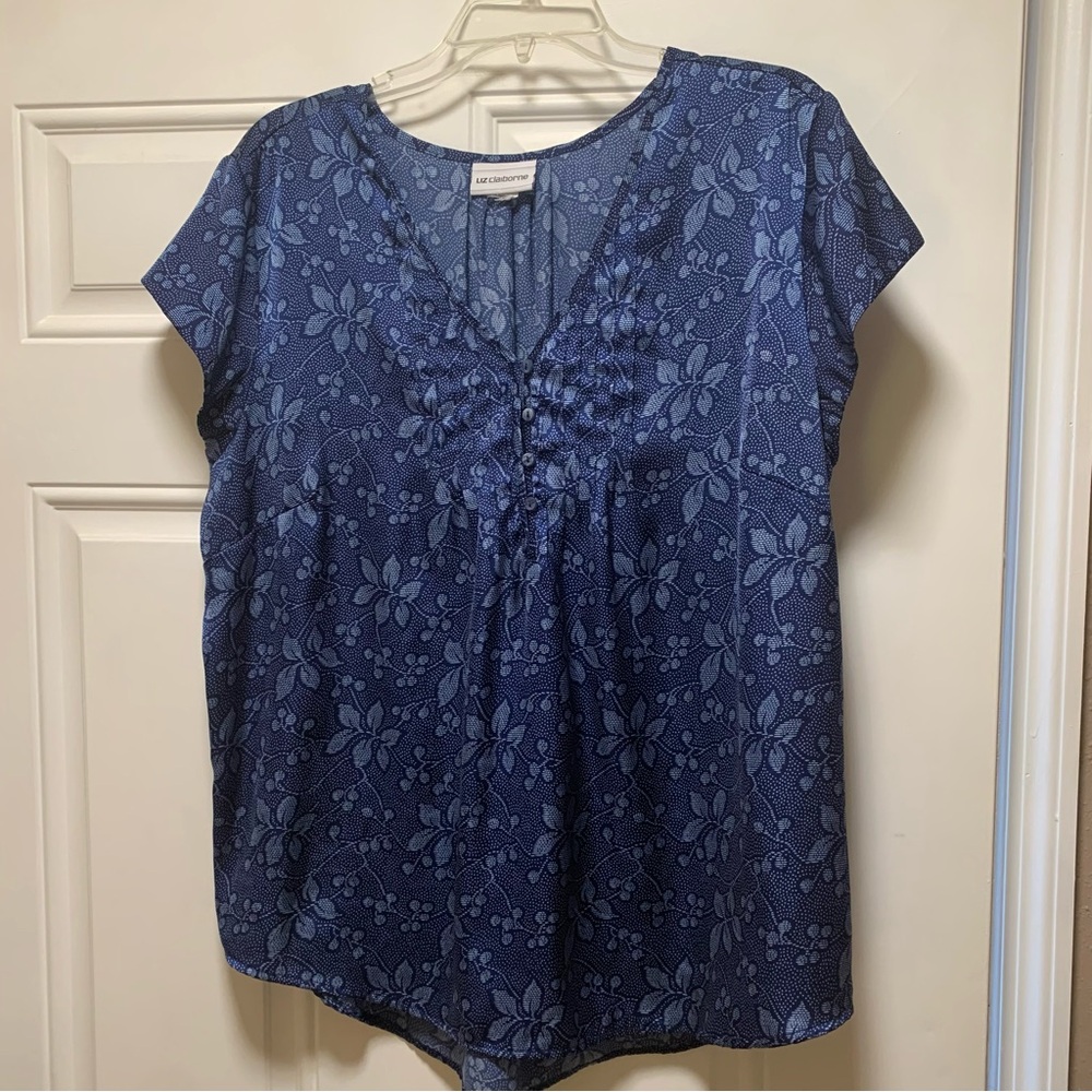 Liz Claiborne Blue Floral Short Sleeve Blouse